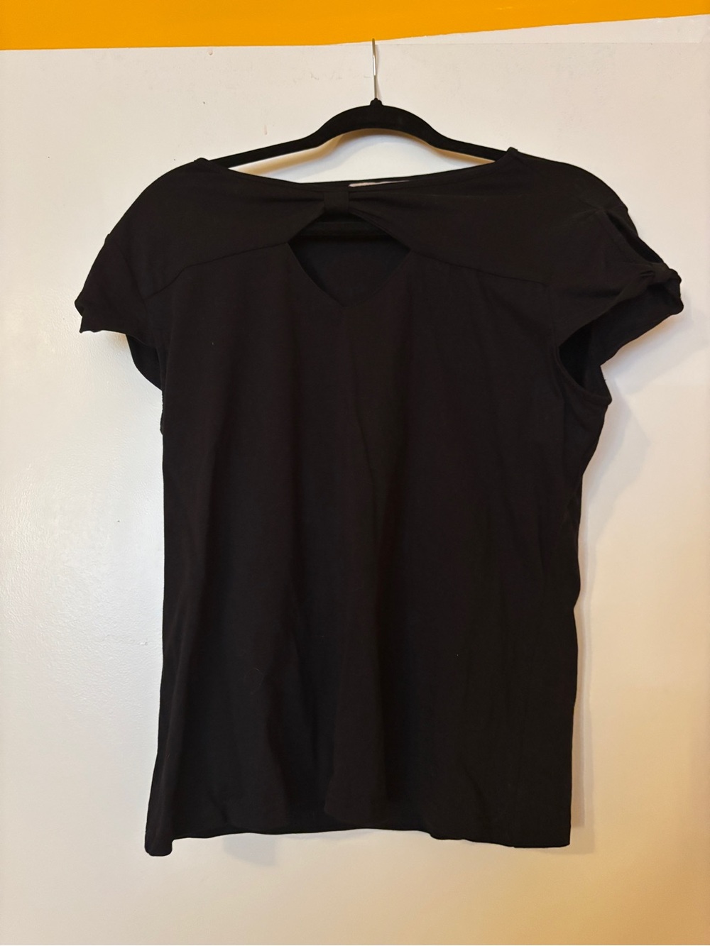 Banned Black Women's Cutout Back Short Sleeve Top